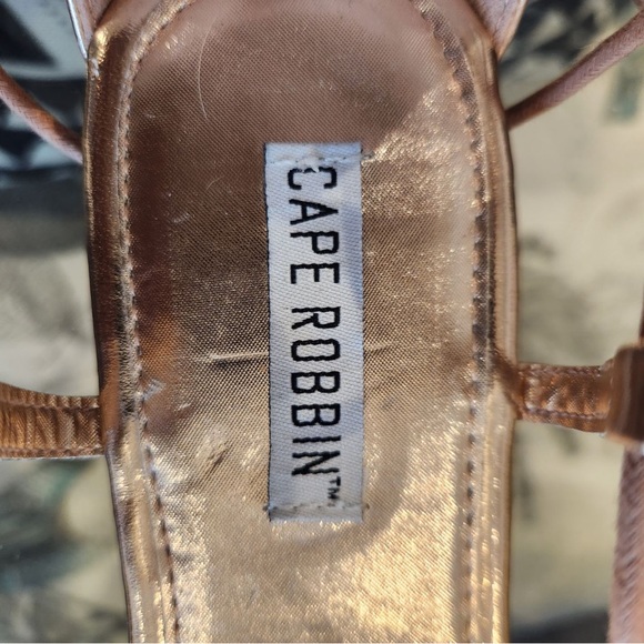 Cape Robbin Metallic Rose-Gold Gladiator Sandals - Picture 12 of 12